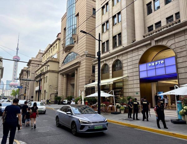 正规配资平台网 上海外滩“长出”互联网优质内容集聚区